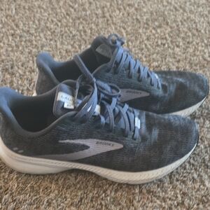 Brooks Womens Charcoaland Lavender Athletic Sneakers